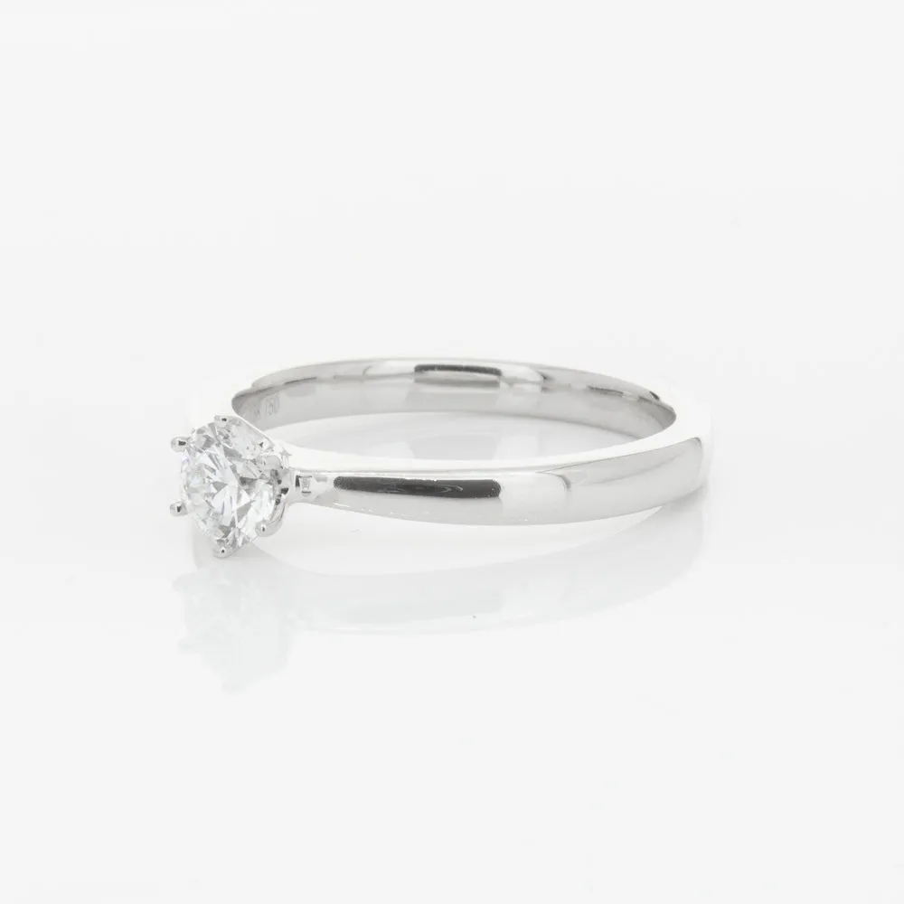 18ct White Gold .35ct Diamond Nova Ring