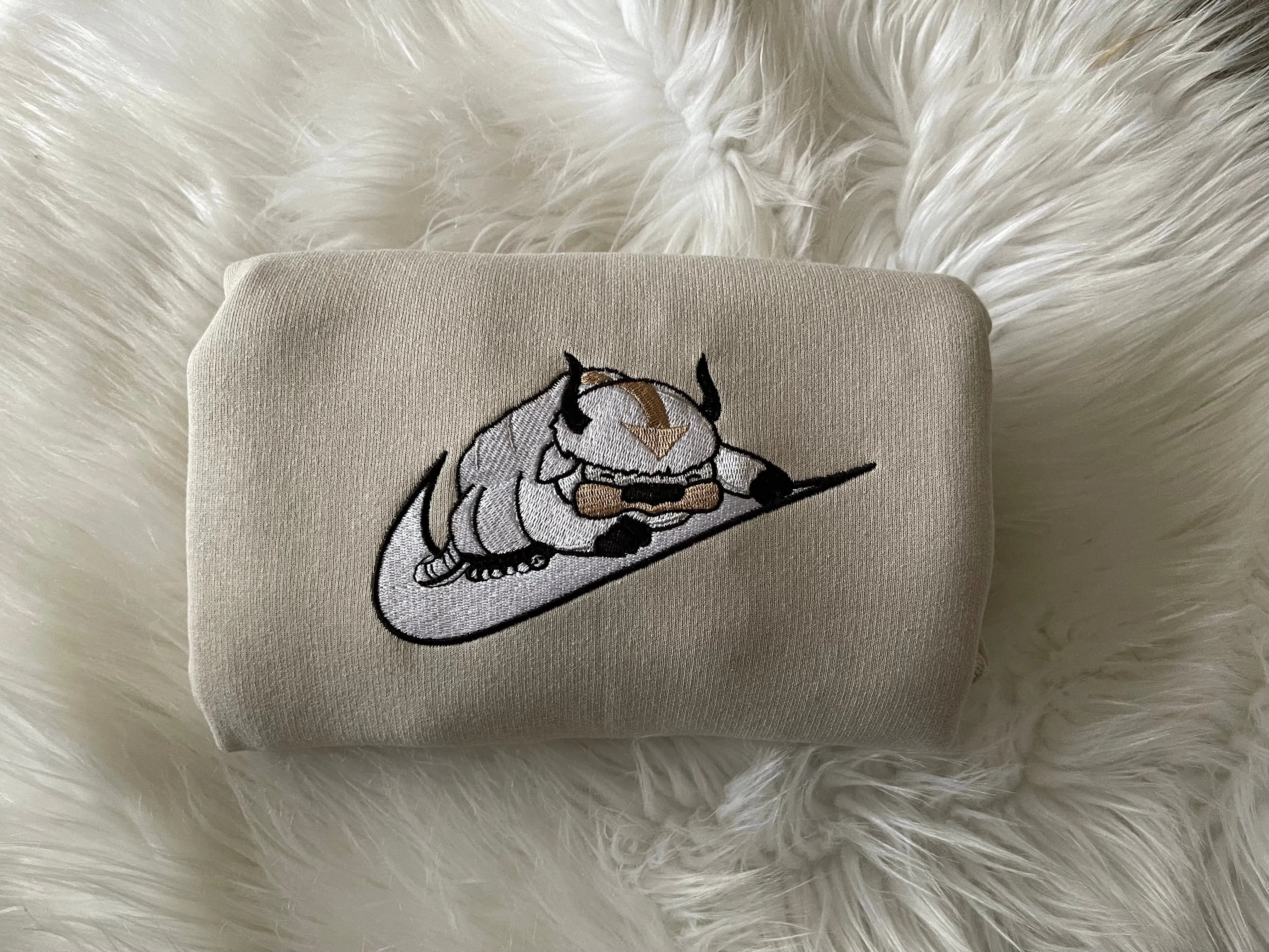 Appa on Swoosh embroidered sweatshirt