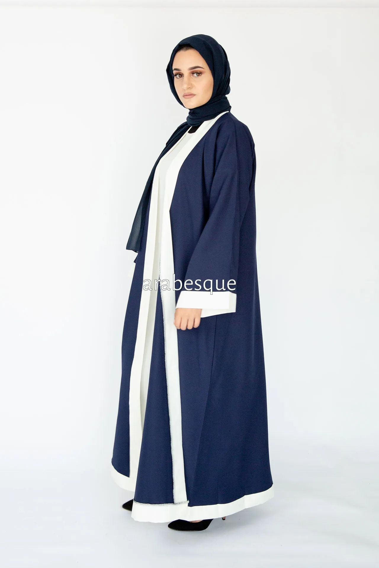 Errai Navy Abaya