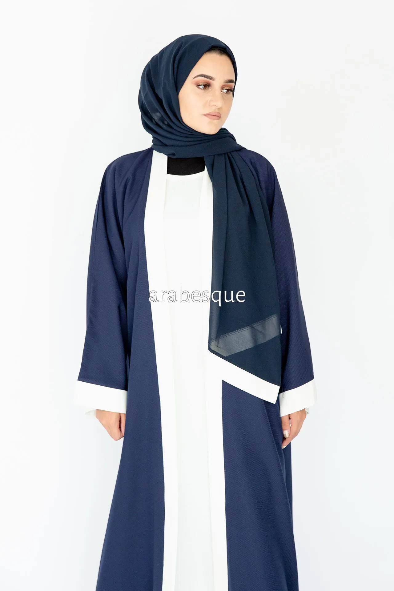 Errai Navy Abaya