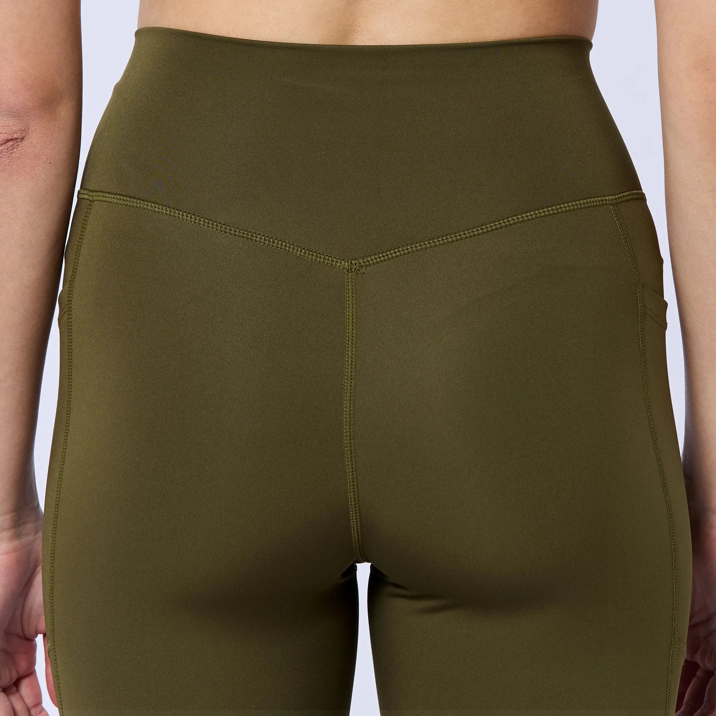 Essential ACT Leggings 21" 2.0 - Dark Olive