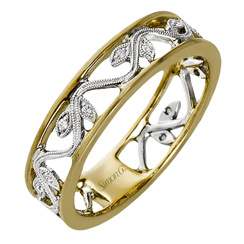 Fashion Ring in 18k Gold with Diamonds