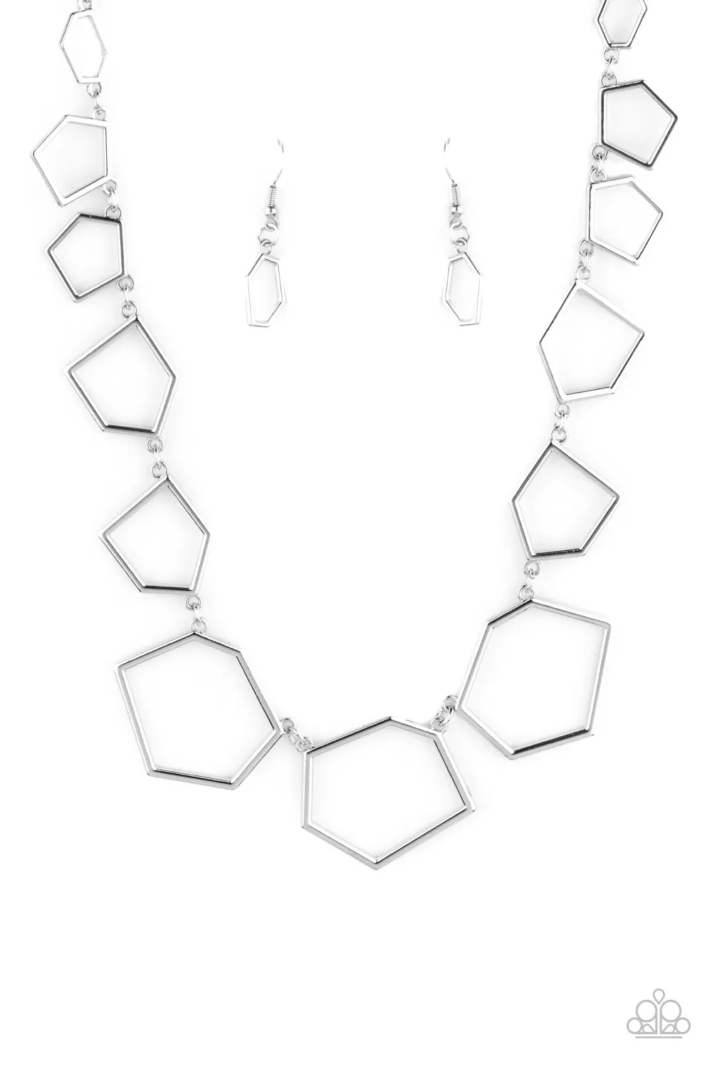 Full Frame Fashion - Silver Necklace