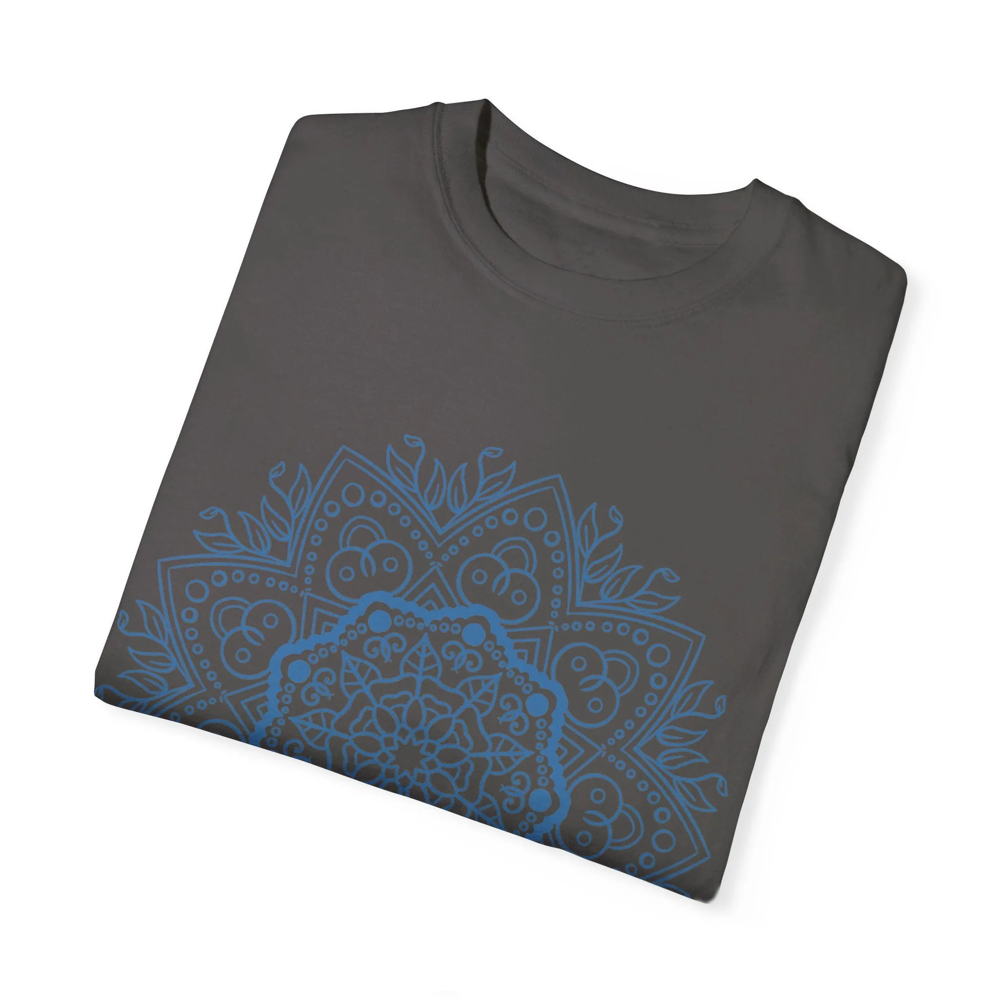 Handmade Mandala Art T-shirt - Unisex Fashion