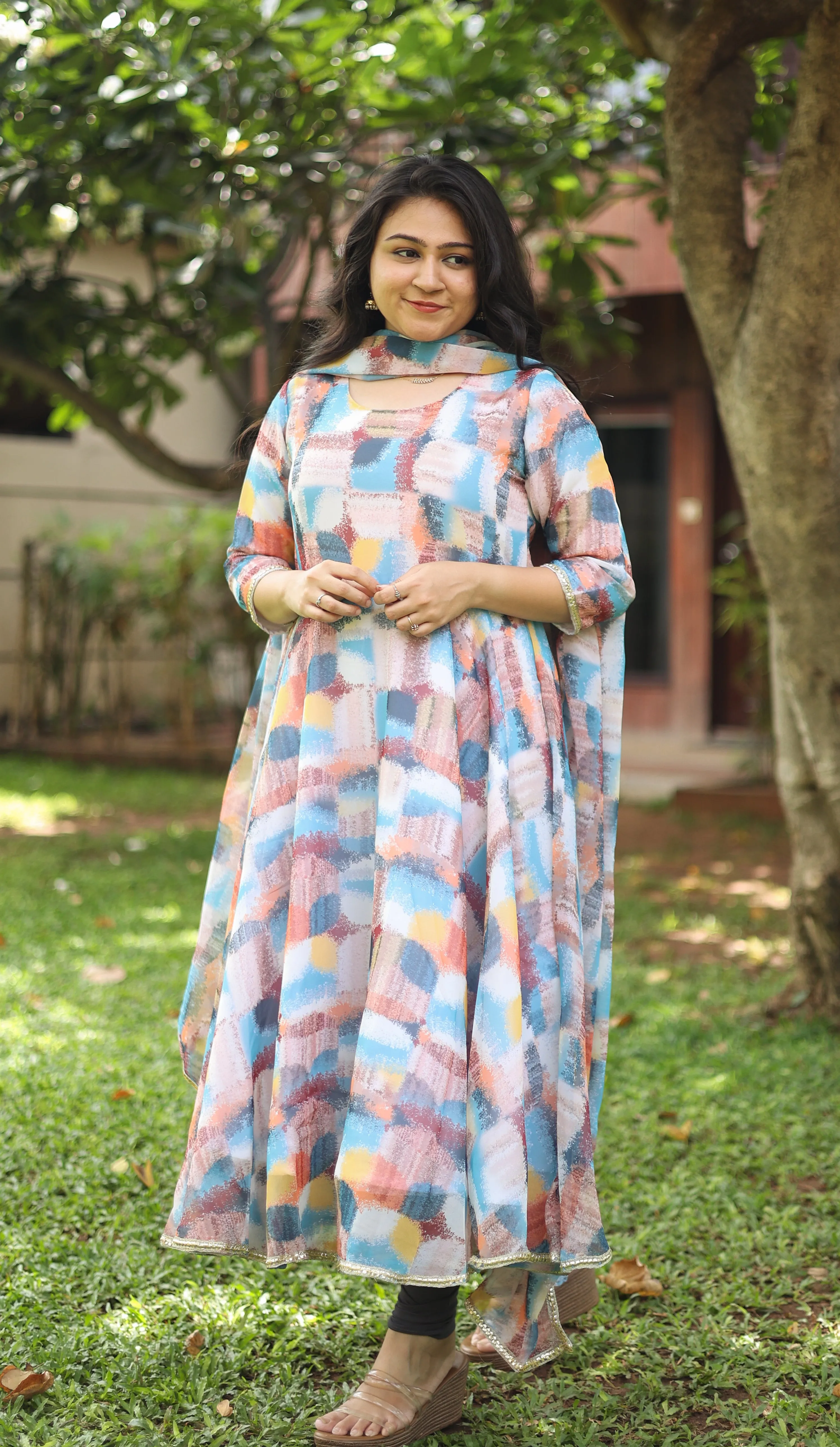 Pon Tharigai Nova(Kurti Dupatta)