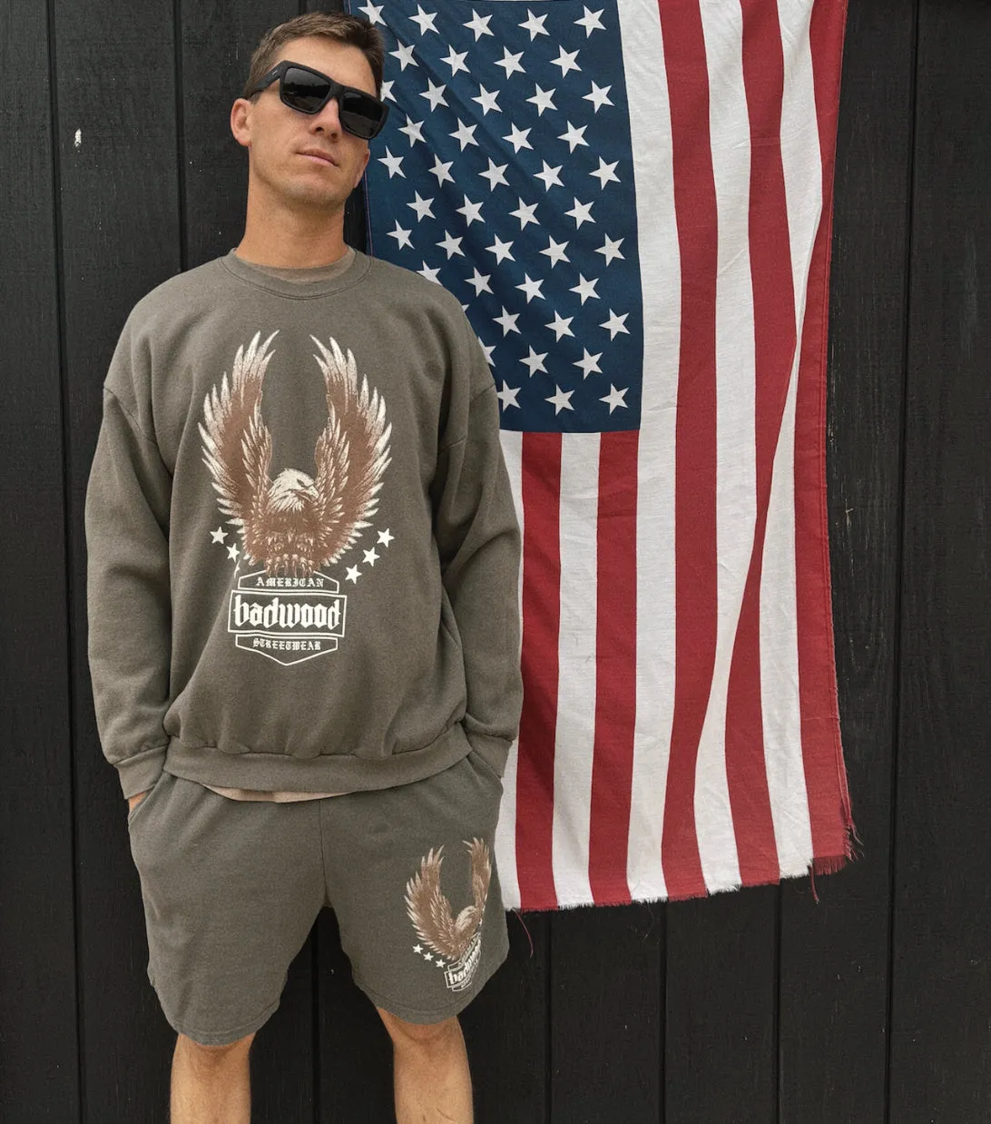 "AMERICAN STREETWEAR" CREWNECK