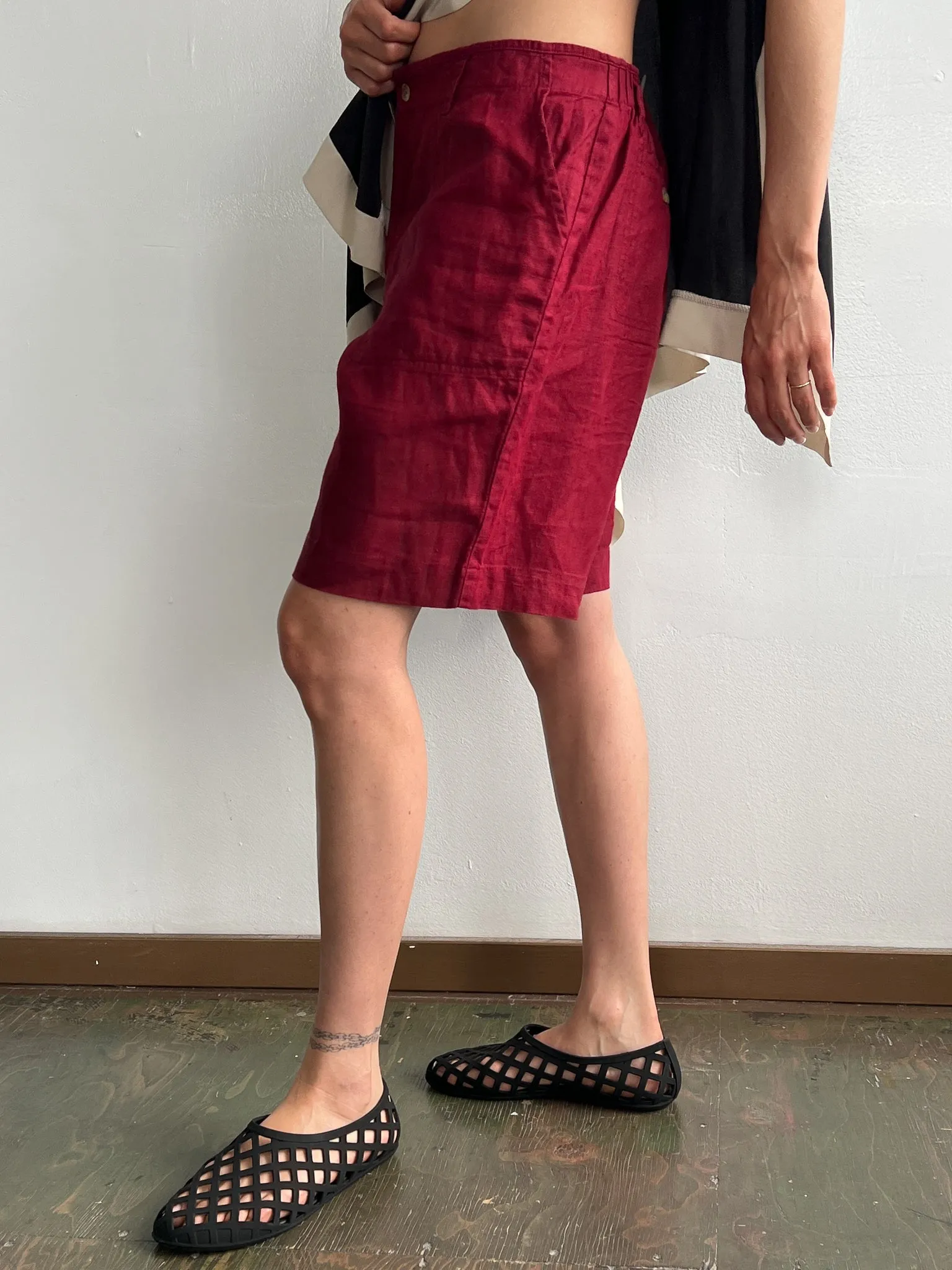 Raspberry Linen Shorts (M)