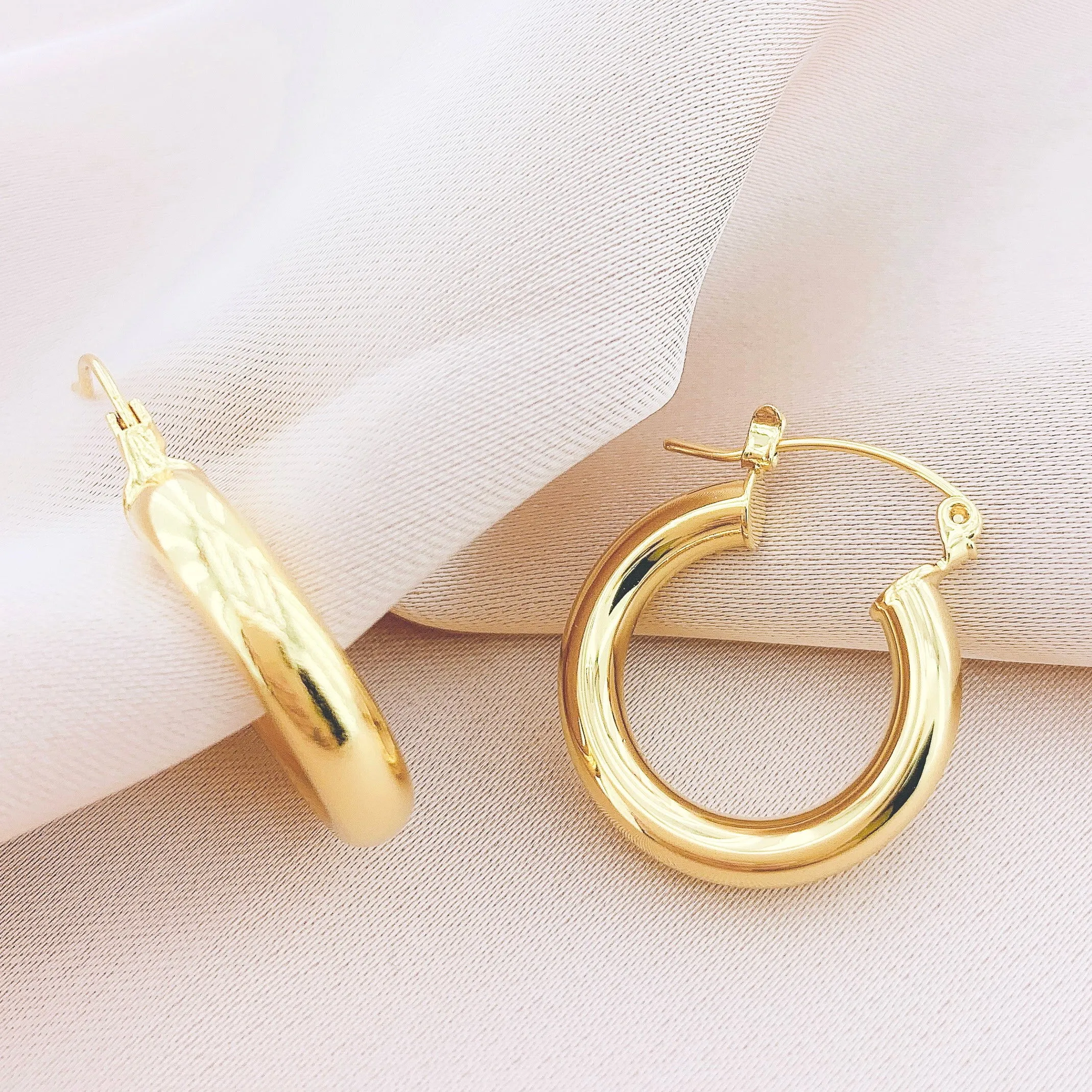 Women's Fashion Hollow Hoop Earring